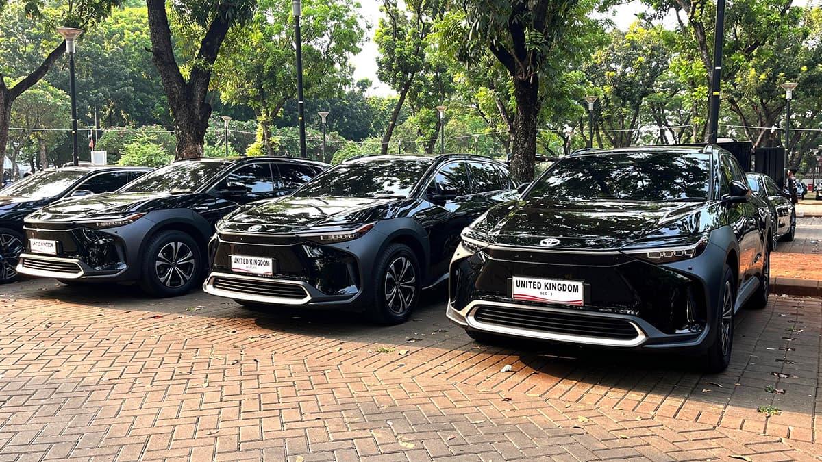 Gambar Berita: Toyota bZ4X Kembali Bertugas di Acara Kenegaraan, Dukung Mobilitas Zero Emission di Upacara Pelantikan Presiden dan Wakil Presiden Republik Indonesia Terpilih Periode 2024-2029