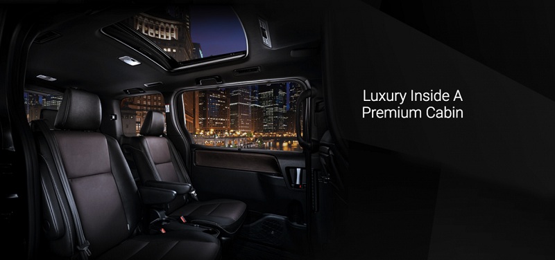 Interior Toyota Voxy 2